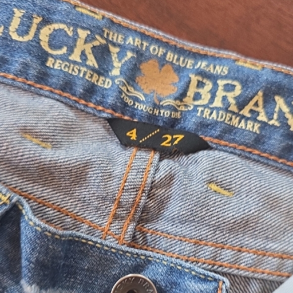 Lucky Brand Distressed Blue Jeans❤️🤍💙 - Picture 6 of 10
